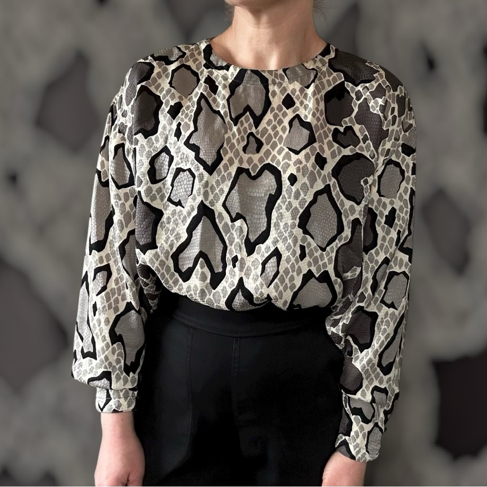 Fontana Vintage Silk Black and Gray Women's Top